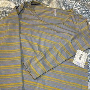 LuLaRoe NWT Lynnae top- sz XL